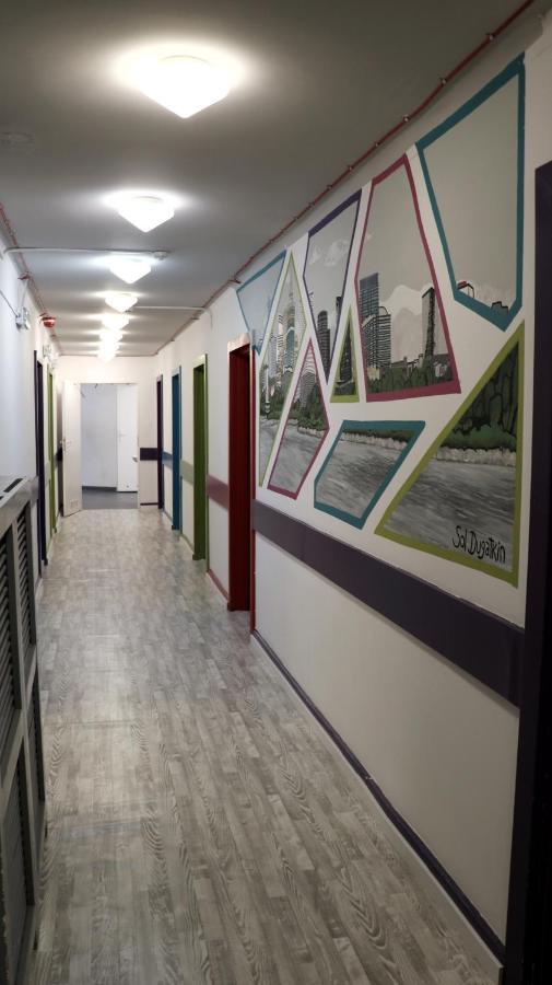 Sanera Hostel Warszawa Exteriör bild