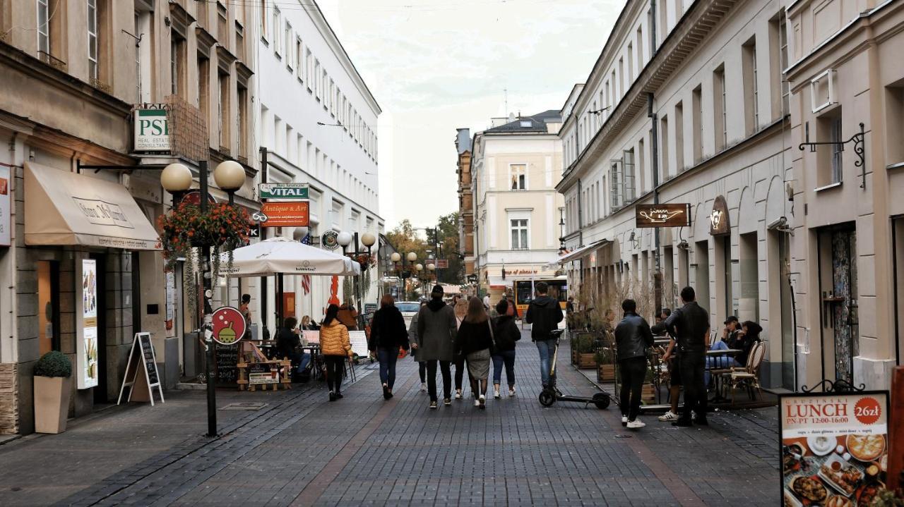 Sanera Hostel Warszawa Exteriör bild