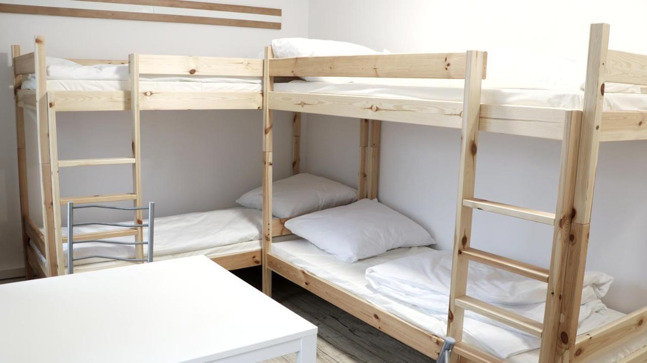 Sanera Hostel Warszawa Exteriör bild