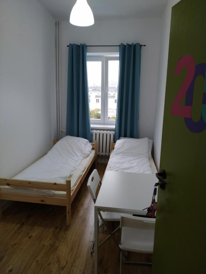Sanera Hostel Warszawa Exteriör bild