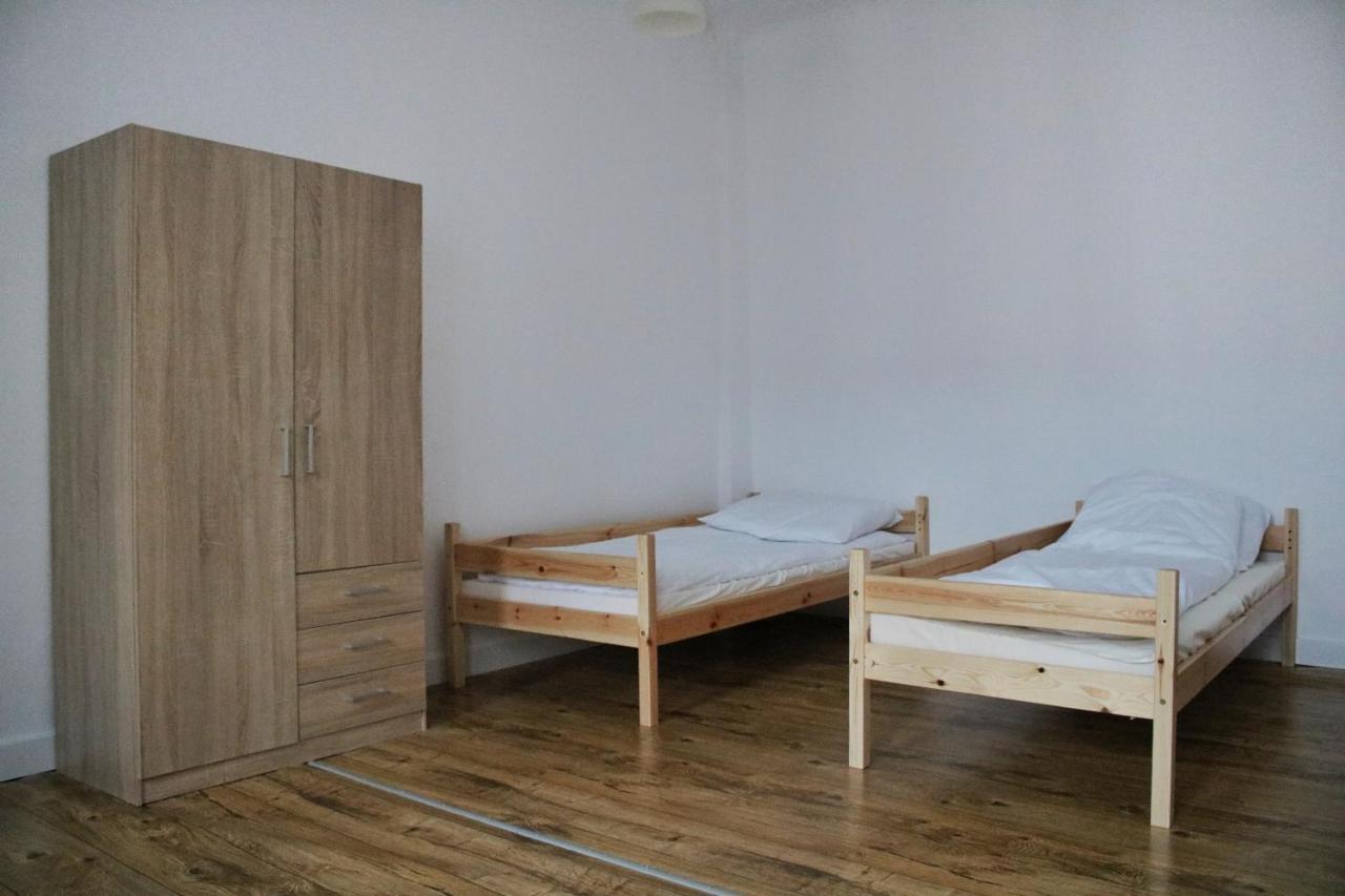 Sanera Hostel Warszawa Exteriör bild
